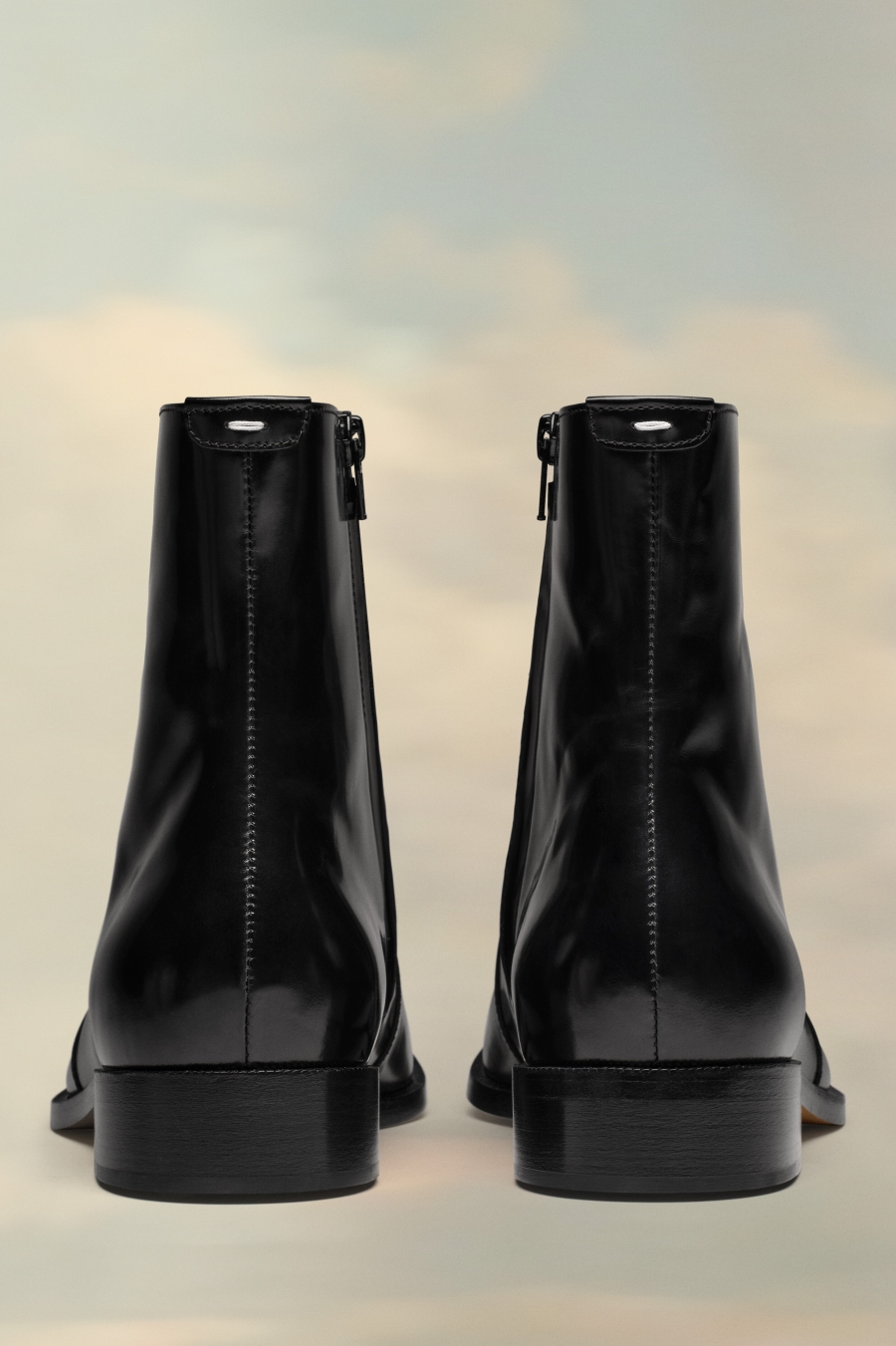 Maison Margiela Brushed Leather Boots Black | 954630-USA