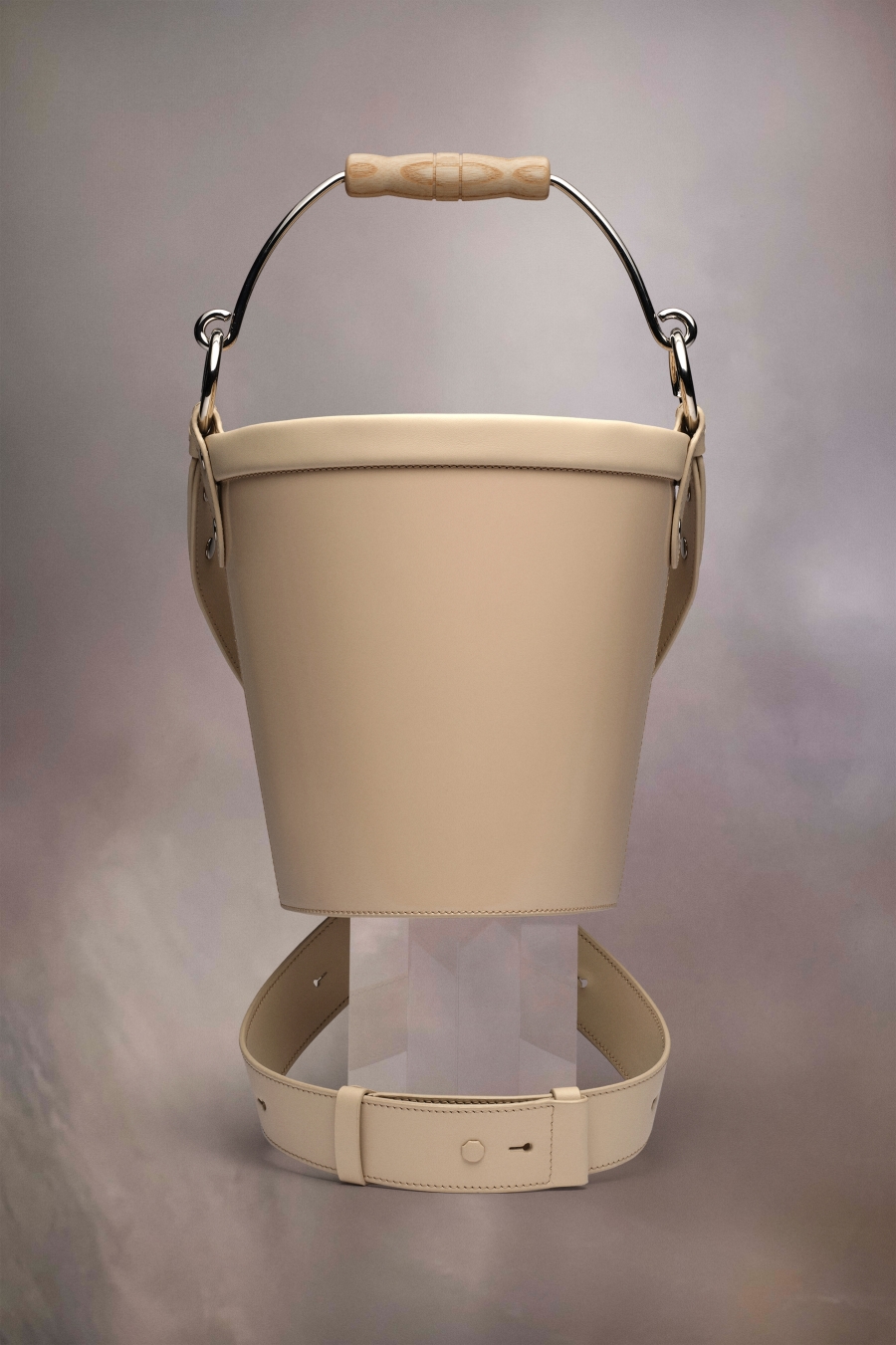 Maison Margiela Fire Bucket Medium Almond | 164325-MSP