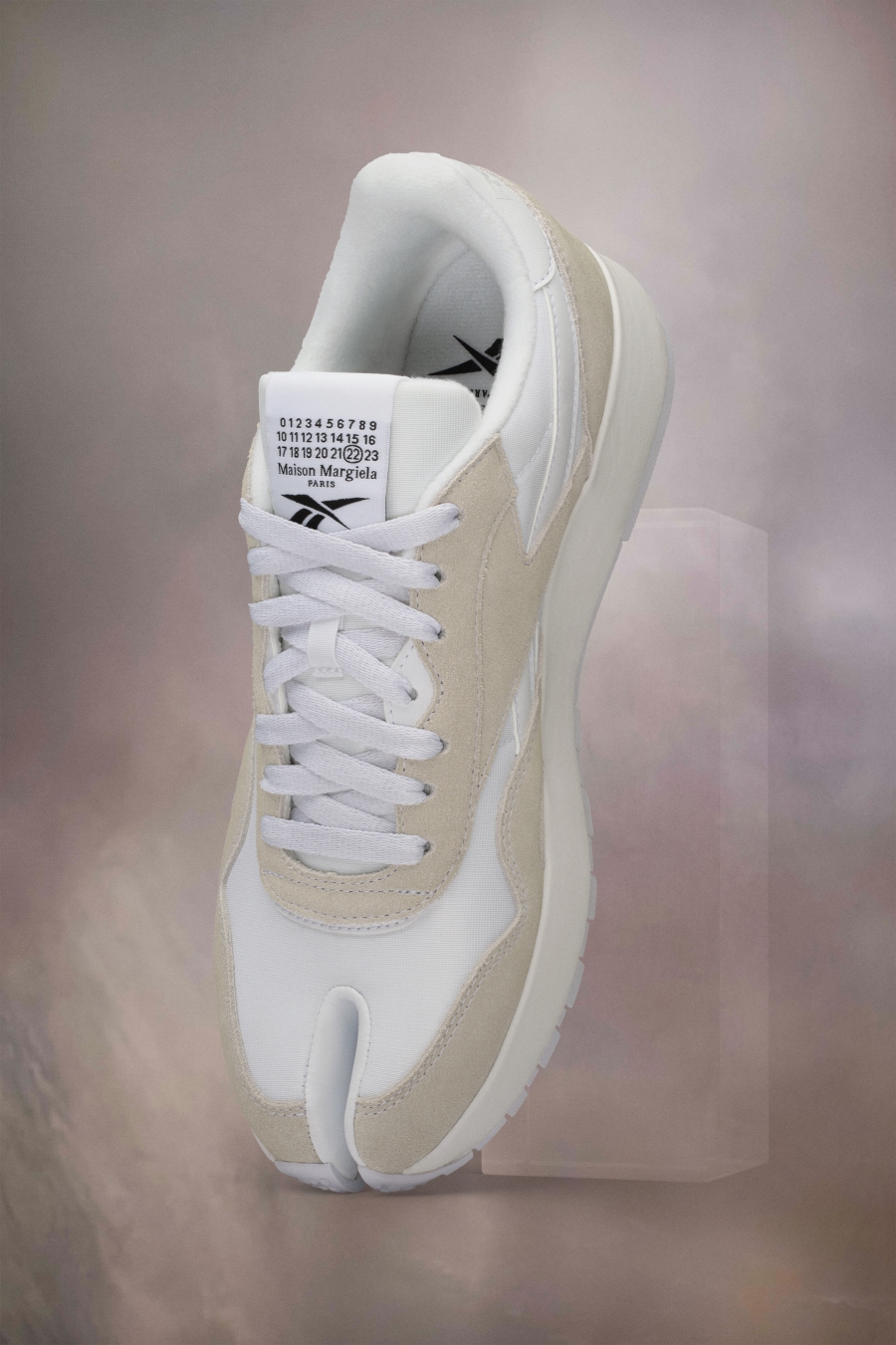 Maison Margiela Mm X Reebok Classic Leather Tabi Nylon Sneakers White | 132408-DPN