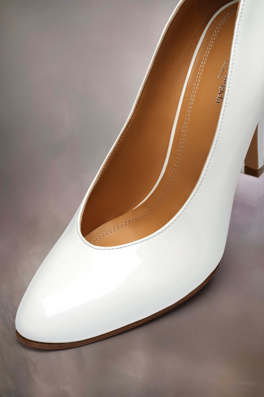 Maison Margiela Office Pumps Winter White | 503768-ZMA