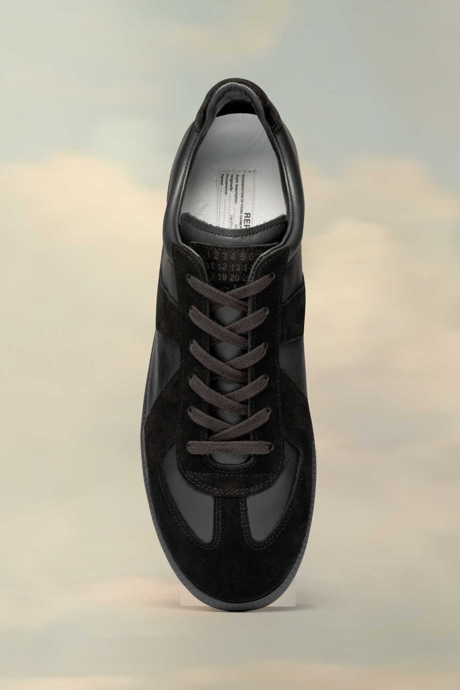 Maison Margiela Replica Sneakers Black | 290356-NEI