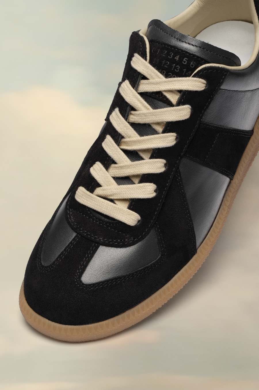 Maison Margiela Replica Sneakers Black | 326895-VFA