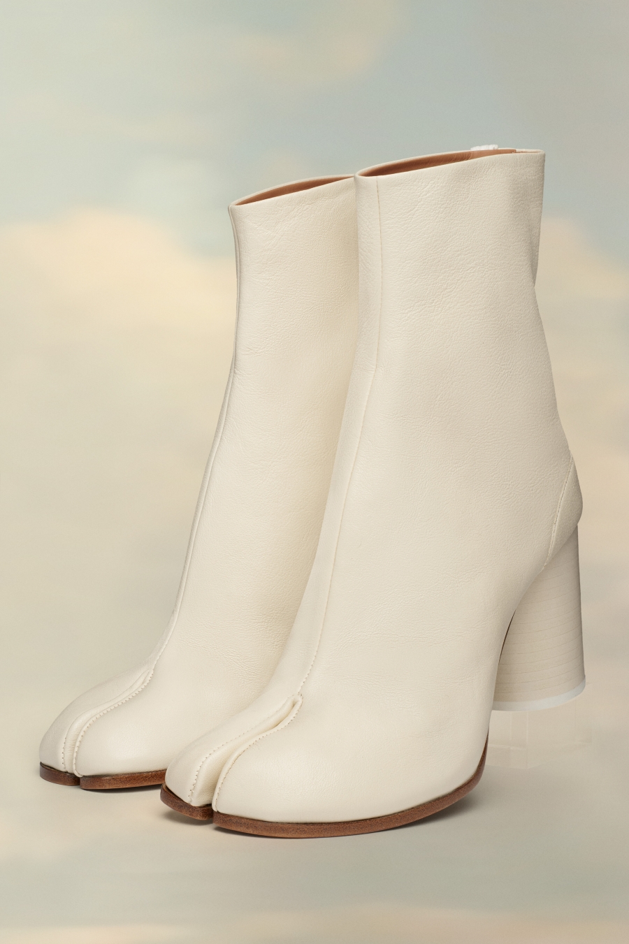 Maison Margiela Tabi Ankle Boots White | 386125-YPW