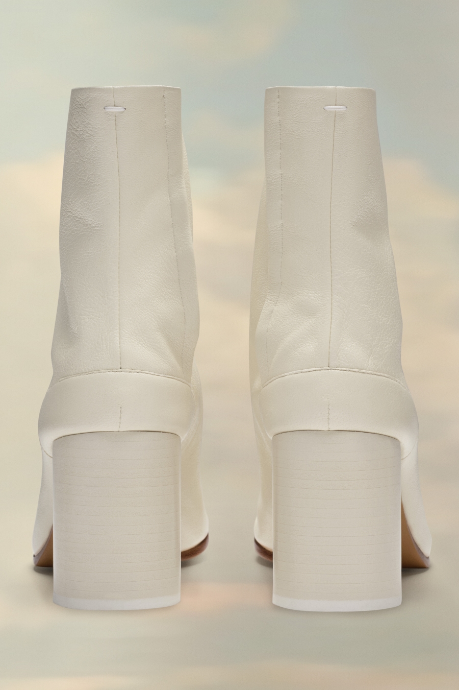 Maison Margiela Tabi Ankle Boots White | 386125-YPW