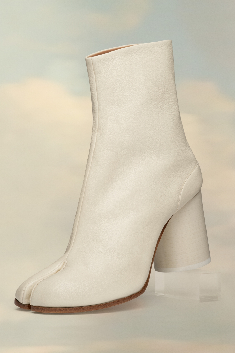 Maison Margiela Tabi Ankle Boots White | 386125-YPW