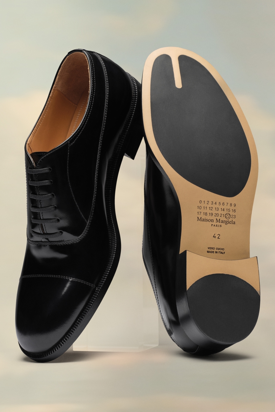 Maison Margiela Waxed Leather Shoes Black | 768304-GQU